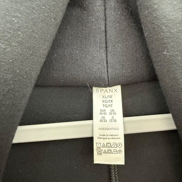 Spanx AirEssentials Cocoon Black Open Cardigan w Pockets 50345R Womens sz XL 1X - Picture 2 of 8